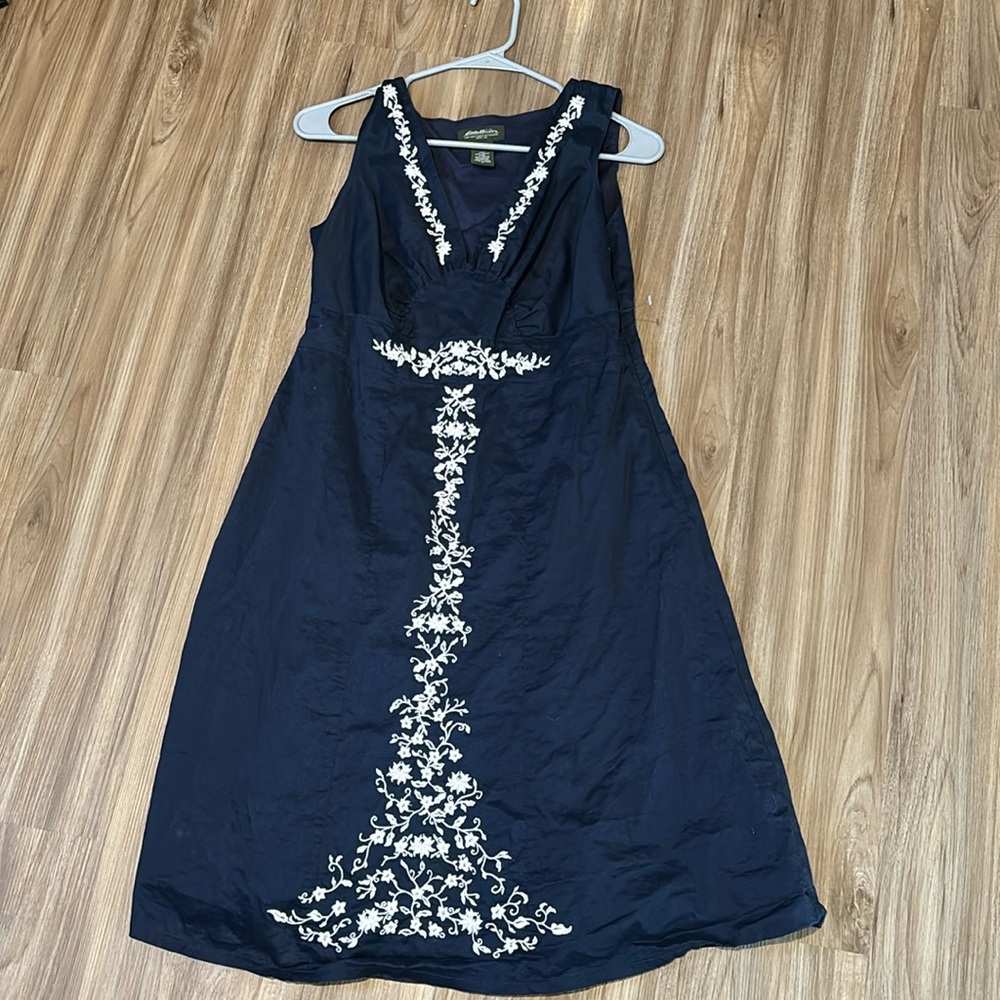 Decide Bauer dress